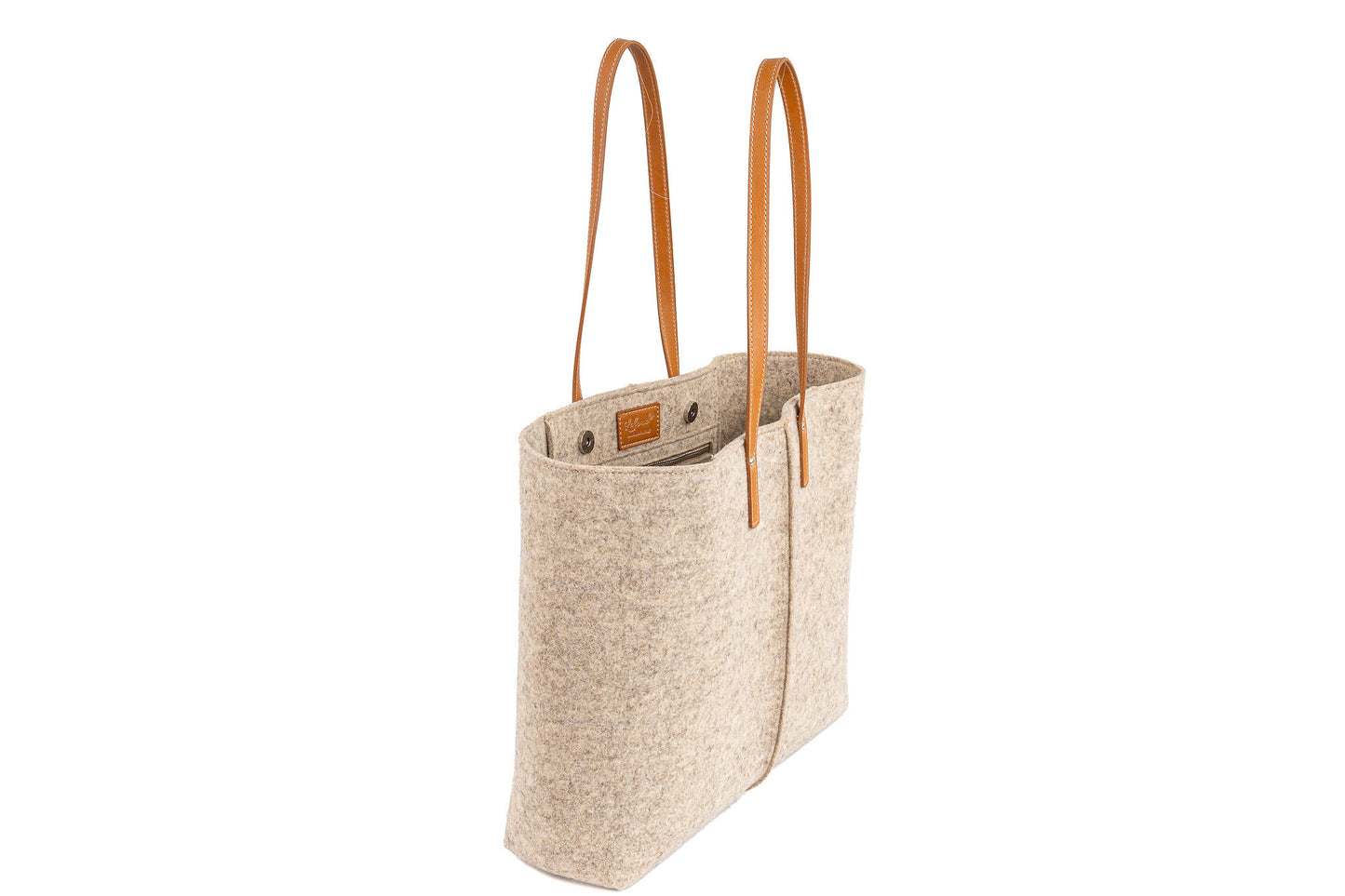 Tote Bag Large Beige made of Merino wool felt and vegan leather, featuring two large internal pockets, perfect for work or a day out. Soft, sturdy, and roomy without being bulky, with a large opening and internal magnetic buttons for easy access and security. Handmade in Italy.